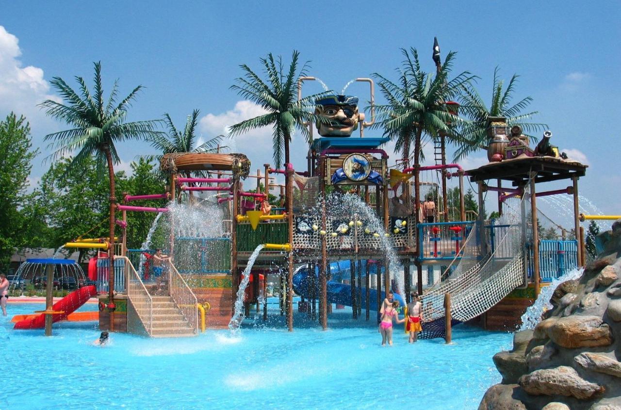 Happy Camp Mobile Homes In Camping Terme Catez Catez ob Savi Buitenkant foto